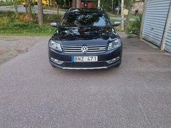 Svart Begagnad 2013 VW Passat Alltrack Kombi | 109 000 kr (Marknadspris)