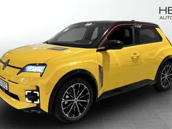 Gul (yellow) Begagnad 2025 Renault R5 Iconic Halvkombi | 441 600 kr (Marknadspris)