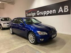 Blå Begagnad 2000 Lexus IS200 Sedan | 34 899 kr