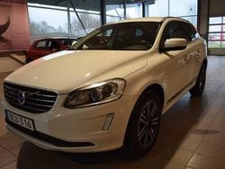 Vit Begagnad 2017 Volvo XC60 Standard SUV | 189 000 kr (Marknadspris)