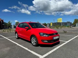 Röd Begagnad 2011 VW Polo Halvkombi | 35 000 kr (Marknadspris)