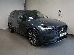 Mörkblå Begagnad 2024 Volvo XC90 Ultimate SUV | 779 900 kr (Marknadspris)