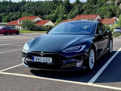 Svart Begagnad 2016 Tesla Model S Sedan | 199 000 kr
