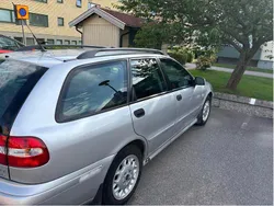 Grå Begagnad 2002 Volvo V40 Kombi | 29 000 kr (Marknadspris)