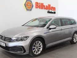 Silver Begagnad 2021 VW Passat GTE Kombi | 229 000 kr (Bra pris)