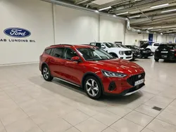 Röd Begagnad 2023 Ford Focus Active Kombi | 299 000 kr (Marknadspris)