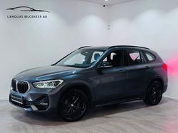Grå Begagnad 2022 BMW X1 Sport Line SUV | 234 900 kr (Marknadspris)
