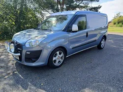 Blå Begagnad 2014 Fiat Doblò Minibuss | 47 000 kr