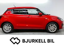 Röd Begagnad 2022 Suzuki Swift Halvkombi | 189 900 kr (Marknadspris)
