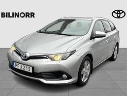 Silver Begagnad 2016 Toyota Auris Touring Sports Active Kombi | 144 900 kr (Marknadspris)