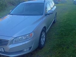 Silver Begagnad 2015 Volvo V70 Momentum Kombi | 100 000 kr (Bra pris)