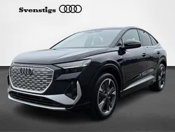 Svart Ny 2025 Audi Q4 Sportback e-tron S-Line SUV | 739 400 kr (Marknadspris)