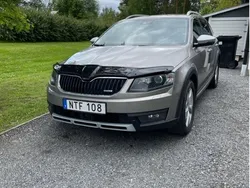 Brun Begagnad 2015 Skoda Octavia Scout Kombi | 140 000 kr (Marknadspris)