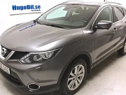 Grå Begagnad 2015 Nissan Qashqai Tekna SUV | 139 500 kr (Lite dyr)