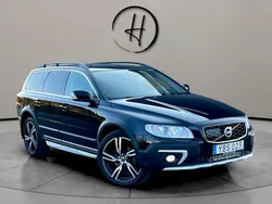 Svart Begagnad 2016 Volvo XC70 Momentum SUV | 199 900 kr (Dyr)