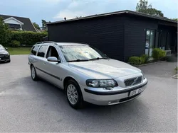 Grå Begagnad 2004 Volvo V70 Kombi | 34 900 kr (Marknadspris)