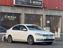 Vit Begagnad 2013 VW Passat Sedan | 69 000 kr (Marknadspris)