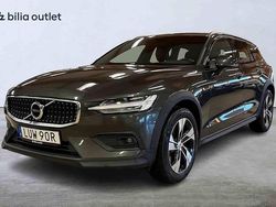 Grå Begagnad 2020 Volvo V60 CC Kombi | 329 900 kr (Dyr)