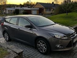 Brun Begagnad 2015 Ford Focus Titanium Kombi | 70 000 kr (Superpris)