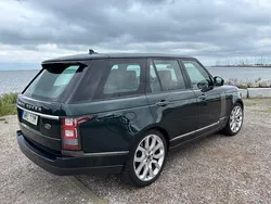 Grön Begagnad 2016 Land Rover Range Rover Autobiography SUV | 499 000 kr (Marknadspris)