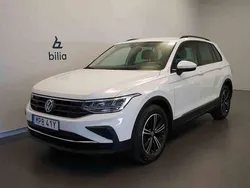 Vit Begagnad 2022 VW Tiguan SUV | 259 500 kr