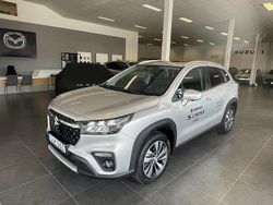 Grå Ny 2025 Suzuki SX4 S-Cross SUV | 354 900 kr (Marknadspris)