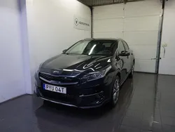 Svart Begagnad 2020 Kia XCeed SUV | 239 900 kr (Marknadspris)
