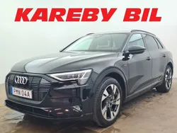 Svart Begagnad 2021 Audi e-tron Comfort SUV | 328 900 kr (Superpris)