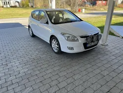 Vit Begagnad 2008 Hyundai i30 Halvkombi | 12 000 kr