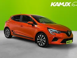 Orange Begagnad 2022 Renault Clio V Halvkombi | 194 900 kr (Marknadspris)