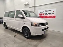 Vit Begagnad 2015 VW Caravelle Comfortline Minibuss | 159 900 kr (Marknadspris)