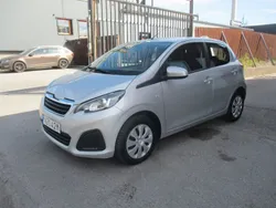 Grå Begagnad 2019 Peugeot 108 Halvkombi | 74 900 kr (Marknadspris)