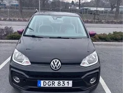 Svart Begagnad 2018 VW up! Halvkombi | 118 000 kr