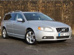 Ljusgrå Begagnad 2007 Volvo V70 Summum Kombi | 72 900 kr (Lite dyr)