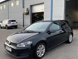 Svart Begagnad 2016 VW Golf VII Halvkombi | 80 000 kr (Bra pris)