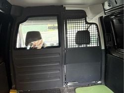 Svart Begagnad 2011 VW Caddy Minibuss | 75 000 kr (Superpris)