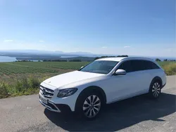 Vit Begagnad 2017 Mercedes E220 Avantgarde Kombi | 289 000 kr (Marknadspris)