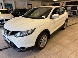 Vit Begagnad 2015 Nissan Qashqai SUV | 99 900 kr (Marknadspris)