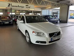 Vit Begagnad 2012 Volvo V70 Momentum Kombi | 94 900 kr (Marknadspris)