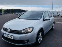 Silver Begagnad 2010 VW Golf Halvkombi | 49 500 kr (Marknadspris)
