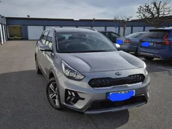 Grå Begagnad 2020 Kia Niro SUV | 210 000 kr (Bra pris)