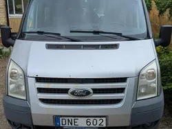 Grå Begagnad 2011 Ford Transit Minibuss | 65 000 kr (Bra pris)