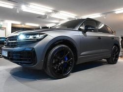 Grå Begagnad 2024 VW Touareg R SUV | 1 198 500 kr