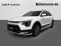 Vit Begagnad 2024 Kia Niro Advance SUV | 359 900 kr (Bra pris)