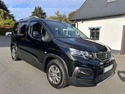Svart Begagnad 2022 Peugeot e-Rifter Allure Minibuss | 349 000 kr