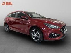 Röd Begagnad 2021 Hyundai i30 Essential Kombi | 179 900 kr (Marknadspris)