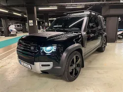 Svart Begagnad 2021 Land Rover Defender Black Edition SUV | 865 000 kr