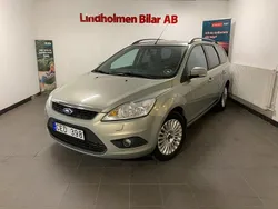 Grå Begagnad 2010 Ford Focus Platinum Kombi | 32 900 kr (Marknadspris)