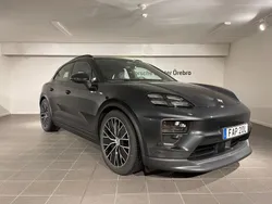 Grå Ny 2024 Porsche Macan Edition SUV | 1 181 700 kr (Bra pris)