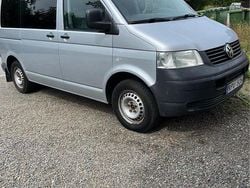 Silver Begagnad 2009 VW Caravelle Minibuss | 95 000 kr (Marknadspris)